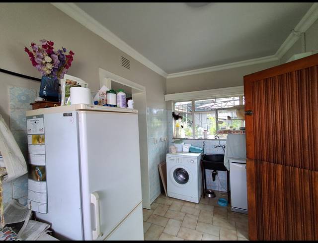 4 BEDROOM FREESTANDING FOR SALE IN STILFONTEIN EXT 4
